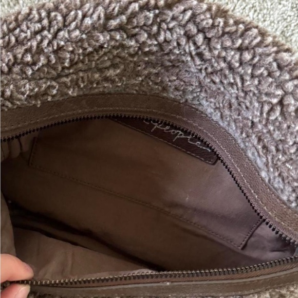 Free People brown sherpa handbag - Picture 4 of 4